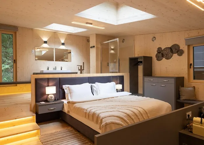 Nomad Glamping