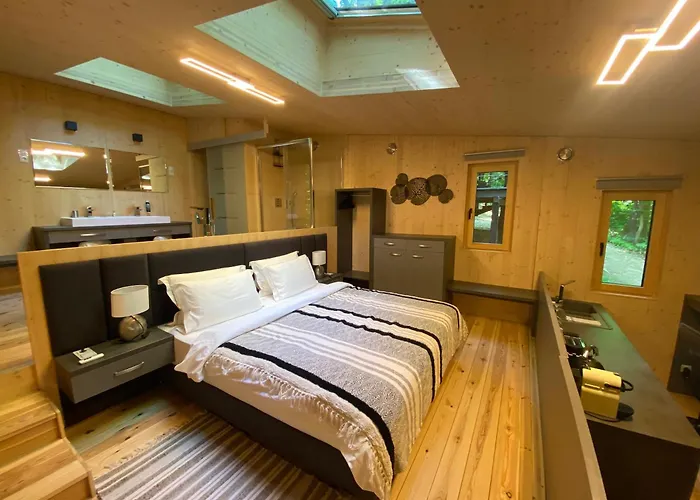 Nomad Glamping
