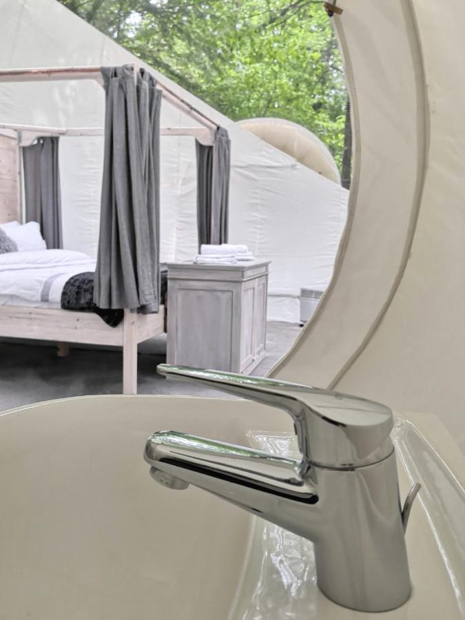 Nomad Glamping *